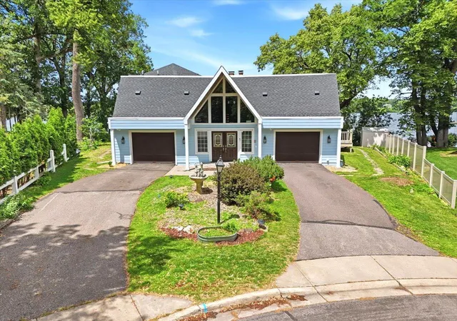Homes for sale in Little Canada, MN | 737 Carla Ln, Little Canada, MN 55109 | MLS# 7088236