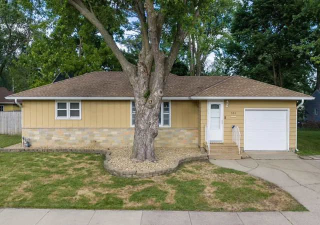 Photo 1 of Sale Pending at 504 14th Street Nw, Austin, MN 55912 | MLS# 7088272 | Listing updated on 2026-07-27