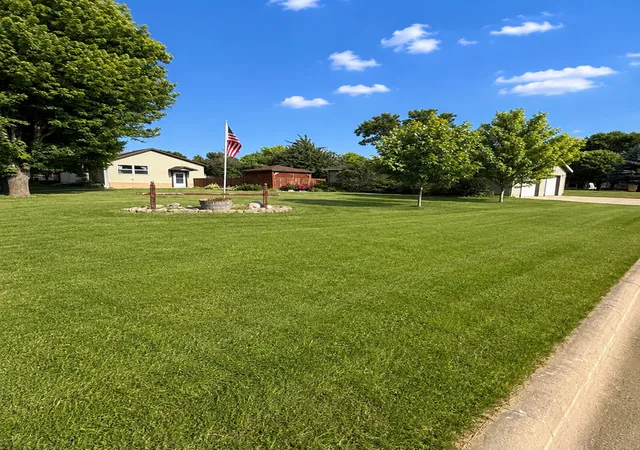 Homes for sale in Milroy, MN | 500 Superior St, Milroy, MN 56263 | MLS# 7088355