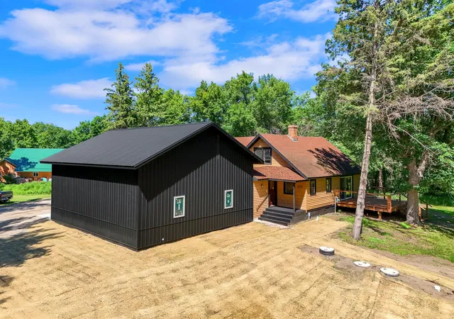 4th image of 48410 Squaw Point Trl, Perham, MN 56573 | MLS# 7088381