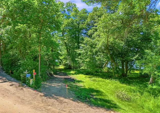 5th image of 48410 Squaw Point Trl, Perham, MN 56573 | MLS# 7088381
