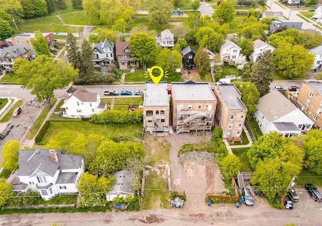 2nd image of 24 W 5th Street, Duluth, MN 55806 | MLS# 7088390