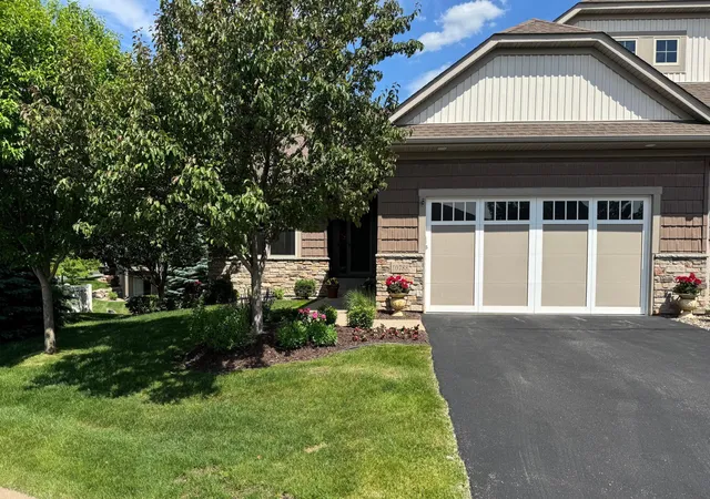 Homes for sale in Bloomington, MN | 10788 Lyndale Bluffs Trl, Bloomington, MN 55420 | MLS# 7088409