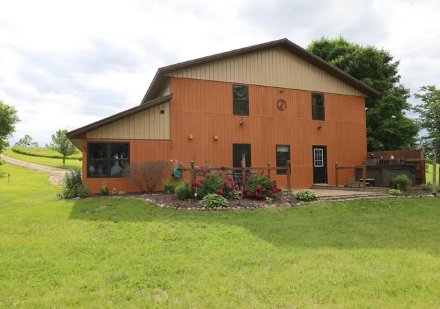 Photo 3 of Single family home for sale at 31208 County Rd 10, Ashby, MN 56309 | MLS# 7088425 | Listing updated on 2026-08-08