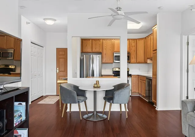 3rd image of 100 Clydesdale Trl #329, Hamel, MN 55340 | MLS# 7088448