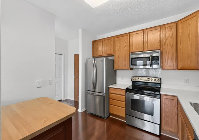 4th image of 100 Clydesdale Trl #329, Hamel, MN 55340 | MLS# 7088448