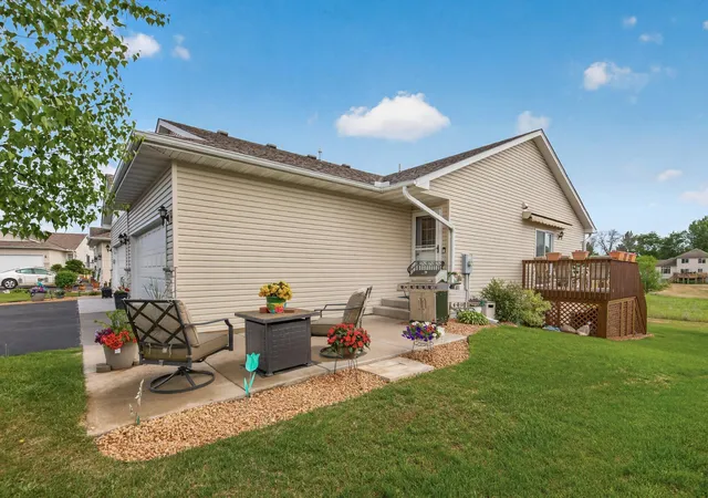 Homes for sale in North Branch, MN | 38272 Explorer Cir, North Branch, MN 55056 | MLS# 7088460