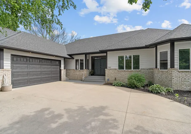 Homes for sale in Victoria, MN | 2065 Woodstone Ct, Victoria, MN 55386 | MLS# 7088491