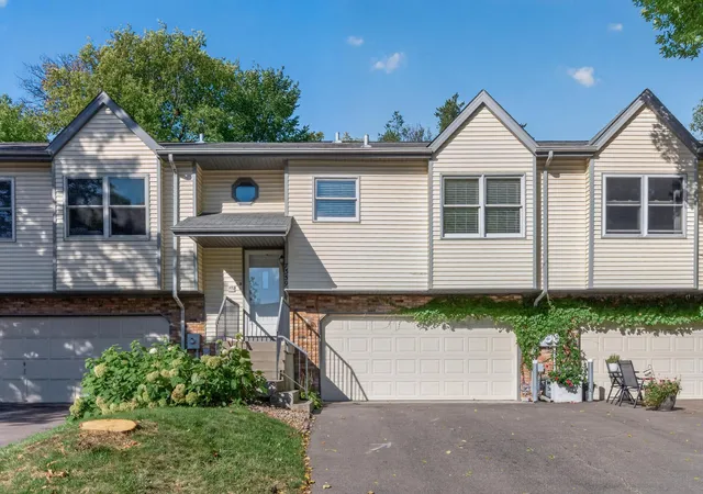 Photo 1 of Single family home for sale at 7359 Bren Ln, Eden Prairie, MN 55346 | MLS# 7088499 | Listing updated on 2026-10-04