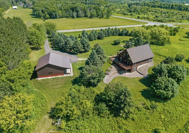 2nd image of 2395 20th Ave, Baldwin, WI 54002 | MLS# 7088505