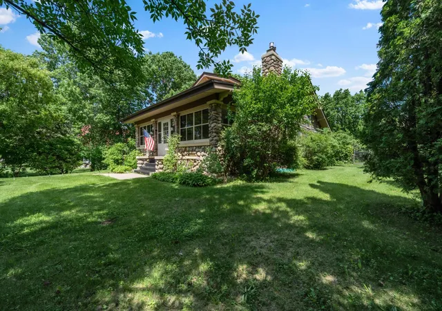 Photo 3 of Single family home for sale at 721 Cedar St, Alexandria, MN 56308 | MLS# 7088528 | Listing updated on 2026-08-20