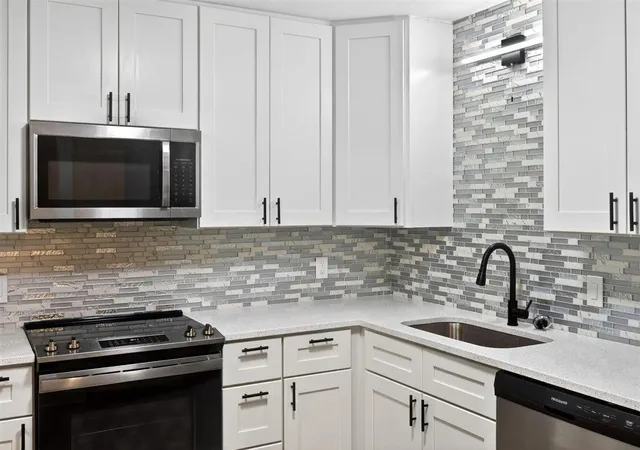 Photo 3 of Condo for sale at 5643 Green Cir Dr #108, Hopkins, MN 55343 | MLS# 7088558 | Listing updated on 2026-08-31