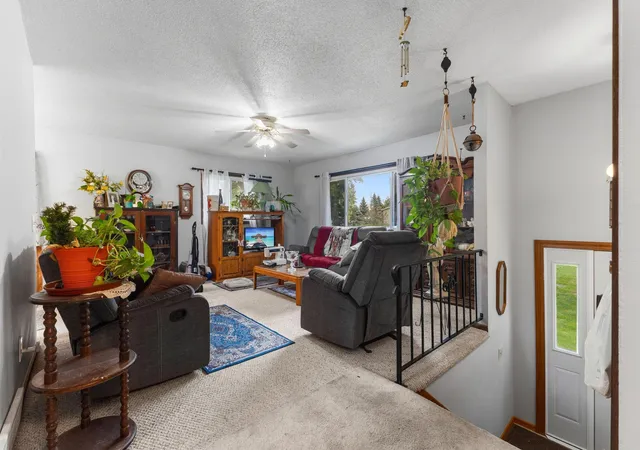 Photo 2 of Single family home for sale at 20091 Red Wing Blvd, Hastings, MN 55033 | MLS# 7088577 | Listing updated on 2026-10-02