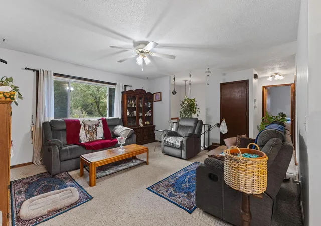 Photo 3 of Single family home for sale at 20091 Red Wing Blvd, Hastings, MN 55033 | MLS# 7088577 | Listing updated on 2026-10-02