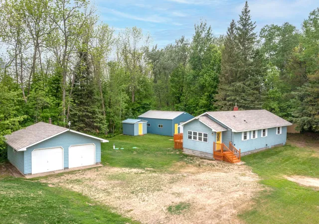 Photo 3 of Sale Pending at 28457 Splithand Rd, Grand Rapids, MN 55744 | MLS# 7088601 | Listing updated on 2026-09-24