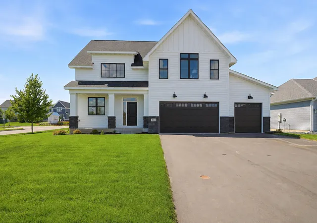 Homes for sale in Chaska, MN | 4012 Savanna Ct, Chaska, MN 55318 | MLS# 7088660