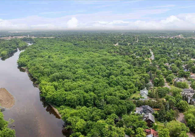 4th image of 503 Bluff Ave, Brainerd, MN 56401 | MLS# 7088661