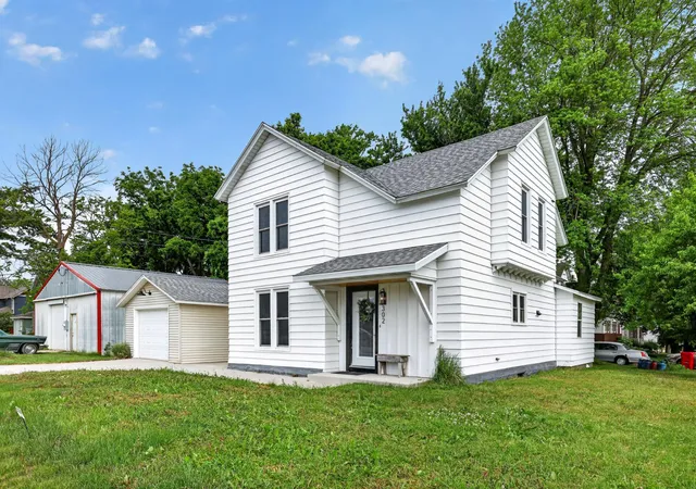 Photo 3 of Single family home for sale at 302 1st Street NW, Dodge Center, MN 55927 | MLS# 7088664 | Listing updated on 2026-09-12