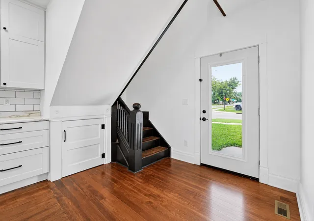 Photo 4 of Single family home for sale at 302 1st Street NW, Dodge Center, MN 55927 | MLS# 7088664 | Listing updated on 2026-09-12