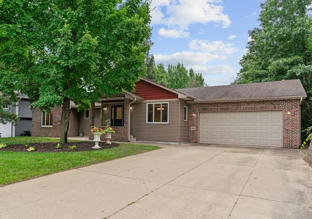 2nd image of 1948 149th Ave Ne, Andover, MN 55304 | MLS# 7088704