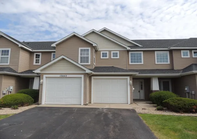 1st image of 10442 64th Ln Ne, Albertville, MN 55301 | MLS# 7088776