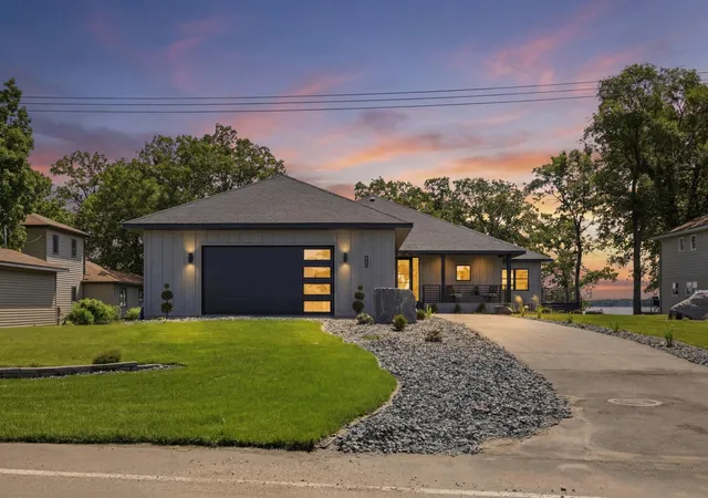 3rd image of 826 Shorewood Dr, Detroit Lakes, MN 56501 | MLS# 7088787