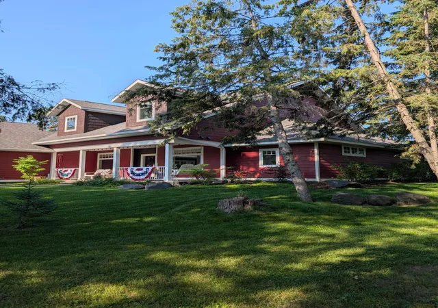 Photo 3 of Single family home for sale at 5625 Lavinia Rd Ne, Bemidji, MN 56601 | MLS# 7088791 | Listing updated on 2026-10-08