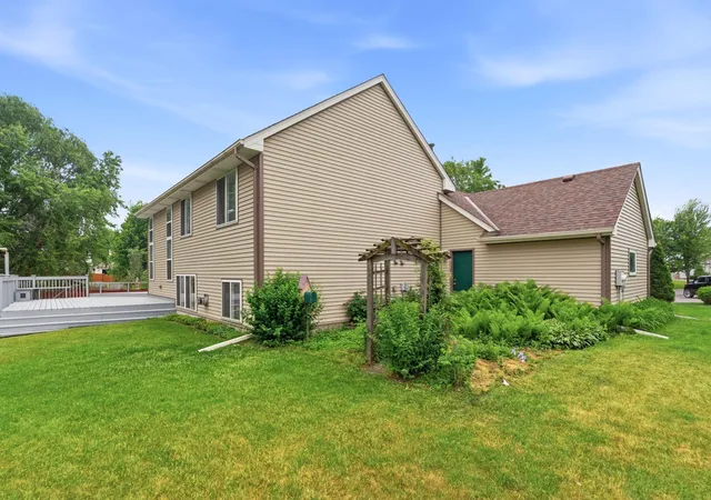 Homes for sale in Inver Grove Heights, MN | 8471 Bryce Ct, Inver Grove Heights, MN 55076 | MLS# 7088794