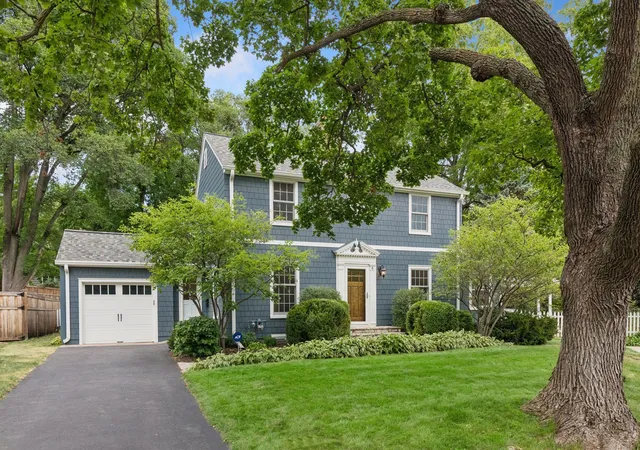Photo 1 of Single family home for sale at 6 Edina Ct, Edina, MN 55424 | MLS# 7088799 | Listing updated on 2026-09-19