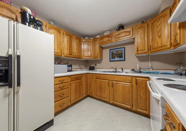 Homes for sale in Waseca, MN | 908 9th St Se, Waseca, MN 56093 | MLS# 7088860