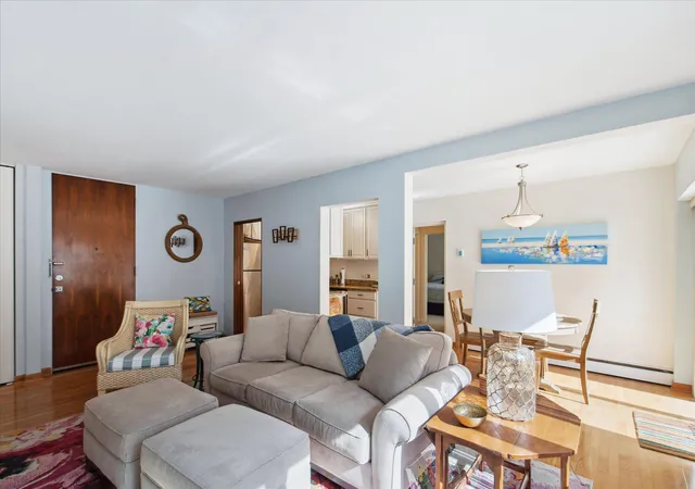 5th image of 2928 Dean Pkwy #2J, Minneapolis, MN 55416 | MLS# 7088886
