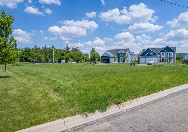 Homes for sale in Faribault, MN | 2103 Primrose Ln, Faribault, MN 55021 | MLS# 7088922