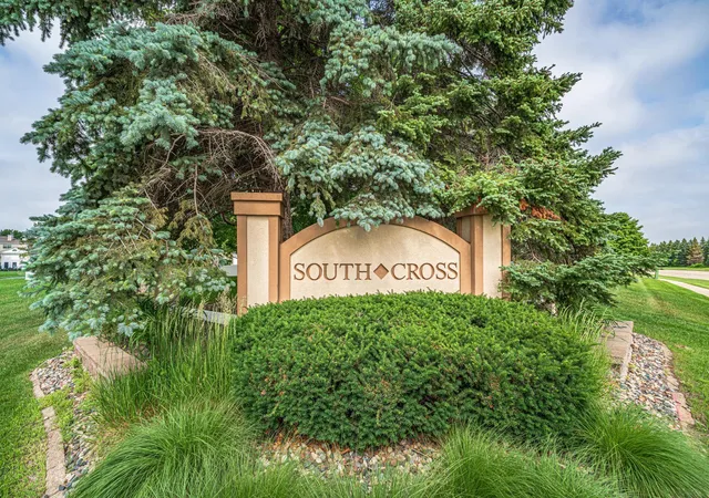 Homes for sale in Burnsville, MN | 2005 Southcross Dr W #1003, Burnsville, MN 55306 | MLS# 7088930