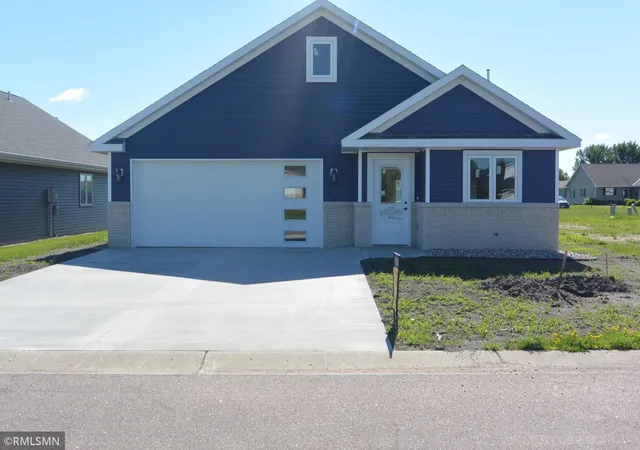 Photo 1 of Single family home for sale at 1506 Elsie Dr N, Glencoe, MN 55336 | MLS# 7088956 | Listing updated on 2026-08-27