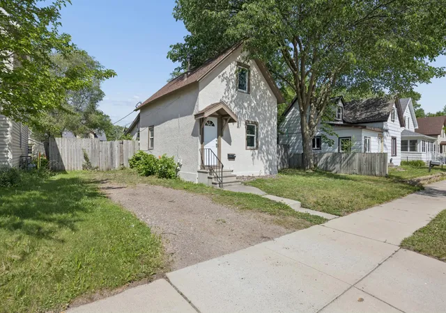 Photo 1 of Single family home for sale at 407 19 1/2 Ave N, Saint Cloud, MN 56303 | MLS# 7088975 | Listing updated on 2026-10-29