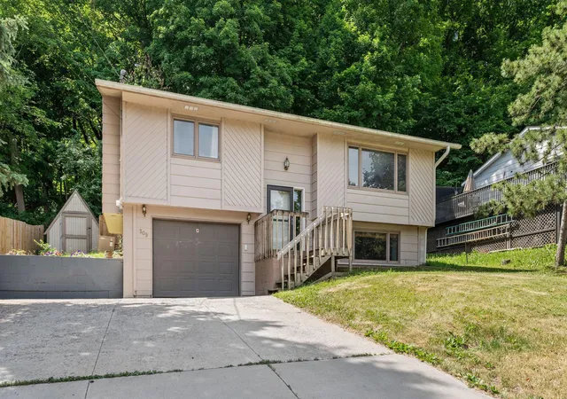 Homes for sale in Cannon Falls, MN | 509 Mill St E, Cannon Falls, MN 55009 | MLS# 7088976