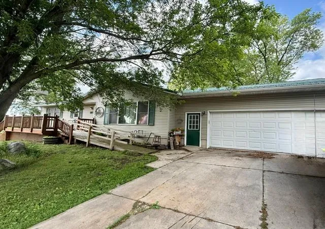 Homes for sale in Redwood Falls, MN | 810 Sunrise Blvd, Redwood Falls, MN 56283 | MLS# 7089034