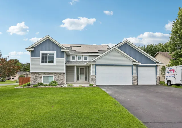Photo 2 of Sale Pending at 2853 234th Lane Nw, Saint Francis, MN 55070 | MLS# 7089054 | Listing updated on 2026-08-19