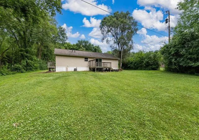 Homes for sale in Saint Peter, MN | 994 Rabbit Rd, Saint Peter, MN 56082 | MLS# 7089068