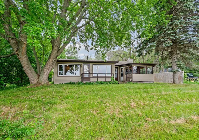 Homes for sale in Lindstrom, MN | 12280 Mentzer Trl, Lindstrom, MN 55045 | MLS# 7089074