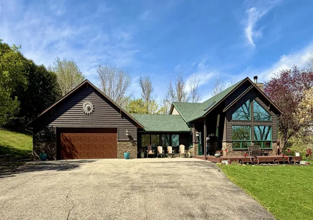 Homes for sale in Oronoco, MN | 175 6th Ln Ne, Oronoco, MN 55960 | MLS# 7089082