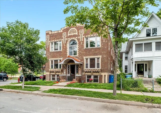 Photo 18 of Condo for sale at 2701 Harriet Ave #202, Minneapolis, MN 55408 | MLS# 7089101 | Listing updated on 2026-10-07