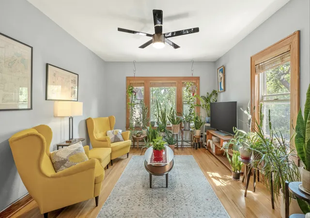 2nd image of 2701 Harriet Ave #202, Minneapolis, MN 55408 | MLS# 7089101