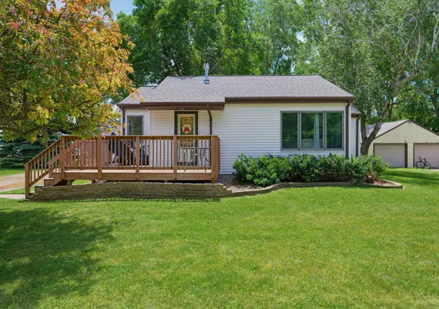 Homes for sale in Prinsburg, MN | 604 Kandiyohi Ave, Prinsburg, MN 56281 | MLS# 7089116