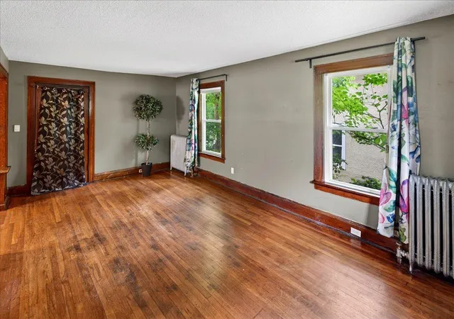 Photo 4 of Sale Pending at 1340 Upton Ave N, Minneapolis, MN 55411 | MLS# 7089118 | Listing updated on 2026-08-11
