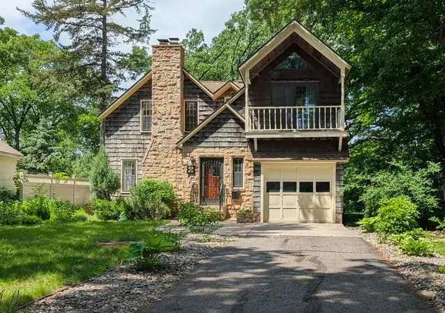 Photo 2 of Single family home for sale at 725 N 1st Street, Montevideo, MN 56265 | MLS# 7089129 | Listing updated on 2026-09-12