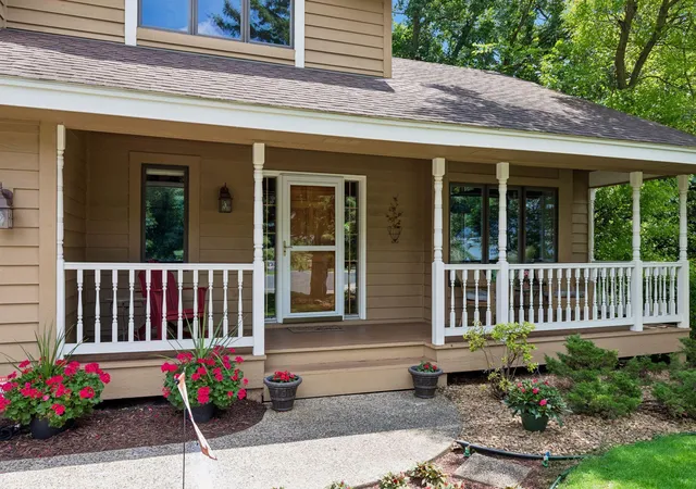2nd image of 13437 Georgia Cir, Saint Paul, MN 55124 | MLS# 7089159