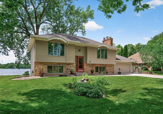 2nd image of 7183 Birchview Rd, Maple Grove, MN 55369 | MLS# 7089163