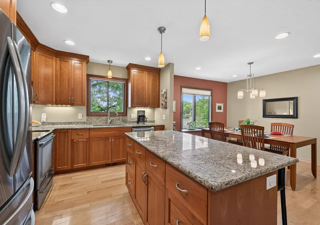 5th image of 7183 Birchview Rd, Maple Grove, MN 55369 | MLS# 7089163