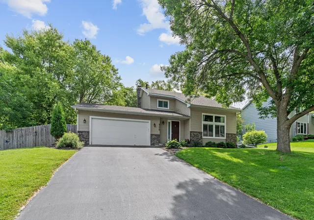 Homes for sale in Plymouth, MN | 4770 Yorktown Ln N, Plymouth, MN 55442 | MLS# 7089167